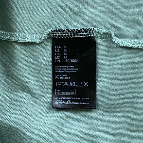 H&M Tee - Picture 4 of 4